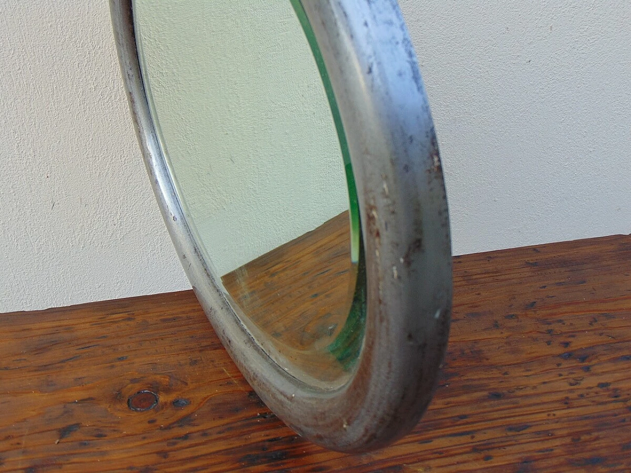 Specchio ovale con cornice in alluminio, anni '40 1479402