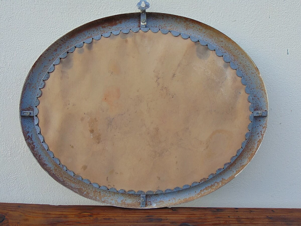 Specchio ovale con cornice in alluminio, anni '40 1479403
