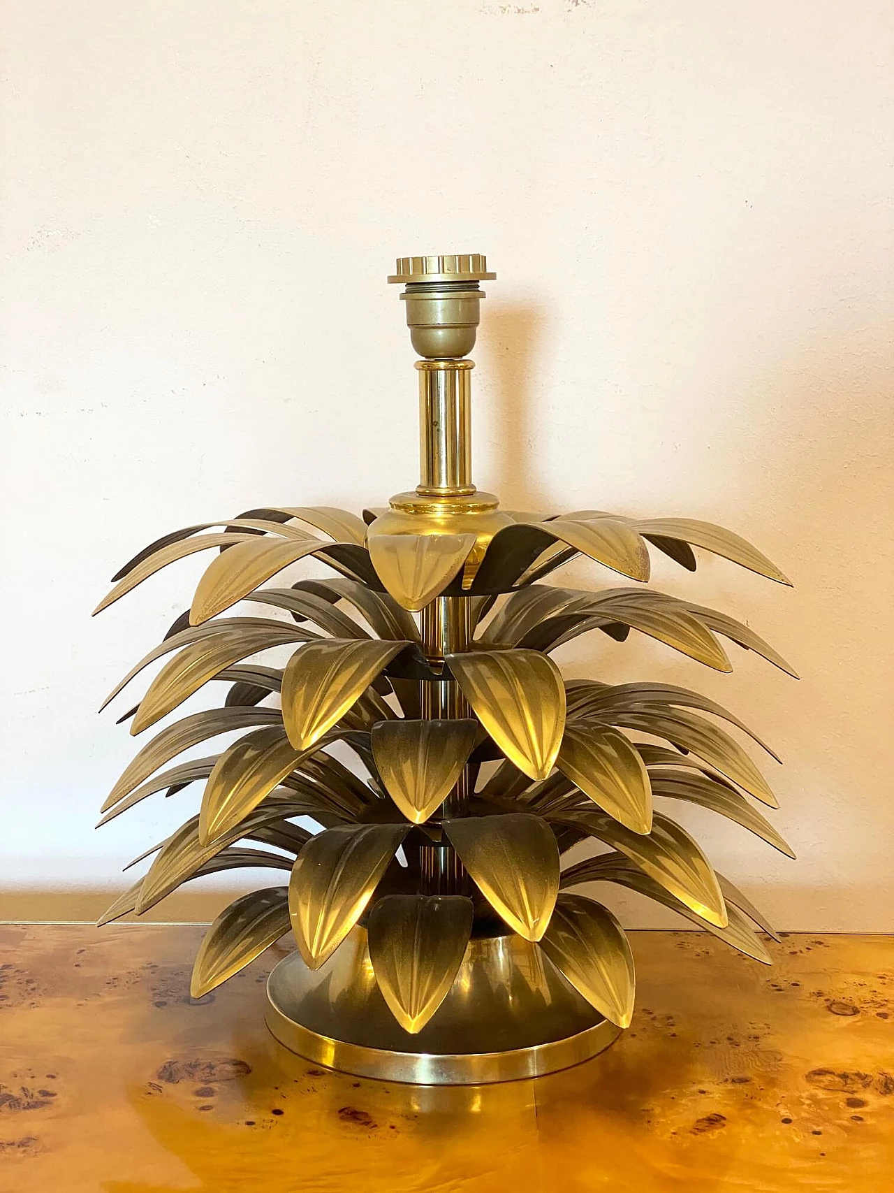 Brass palm-shaped table lamp, 1970s 1479415