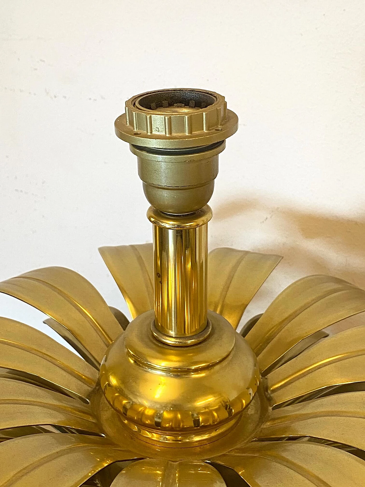 Lampada da tavolo a palma in ottone, anni '70 1479417