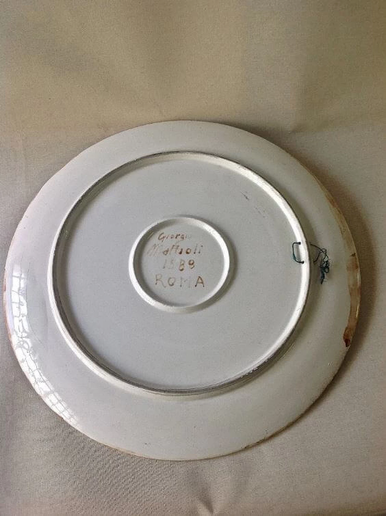 Giorgio Mattioli, piatto decorativo in ceramica, 1989 1479526