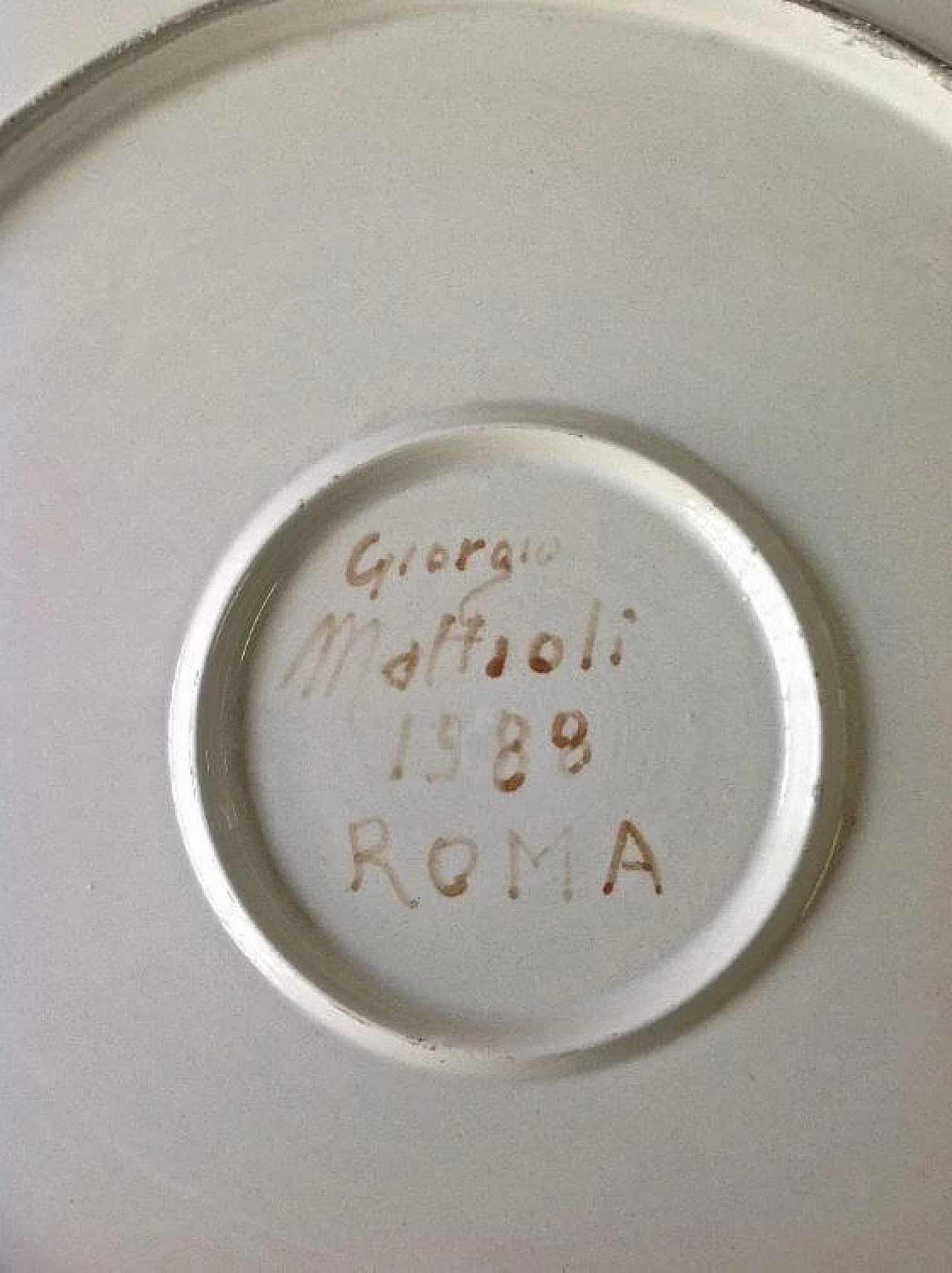 Giorgio Mattioli, piatto decorativo in ceramica, 1989 1479527