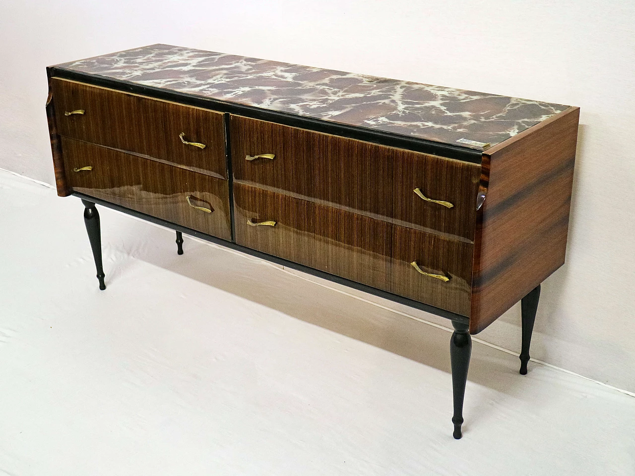 Dresser with Cristalmurano marble-effect glass top, 1950s 1479620