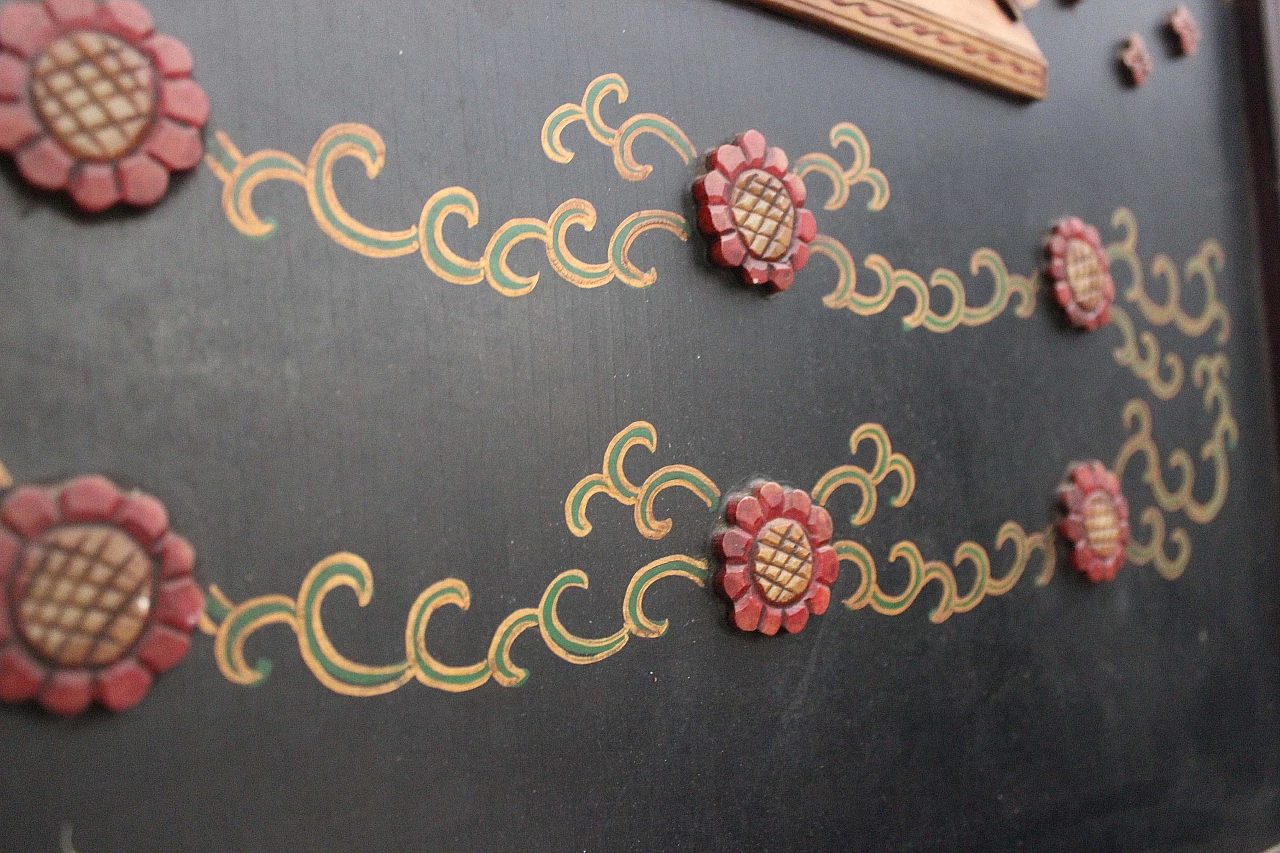 Pannello in legno ebanizzato con figura di imperatrice, anni '50 1480241