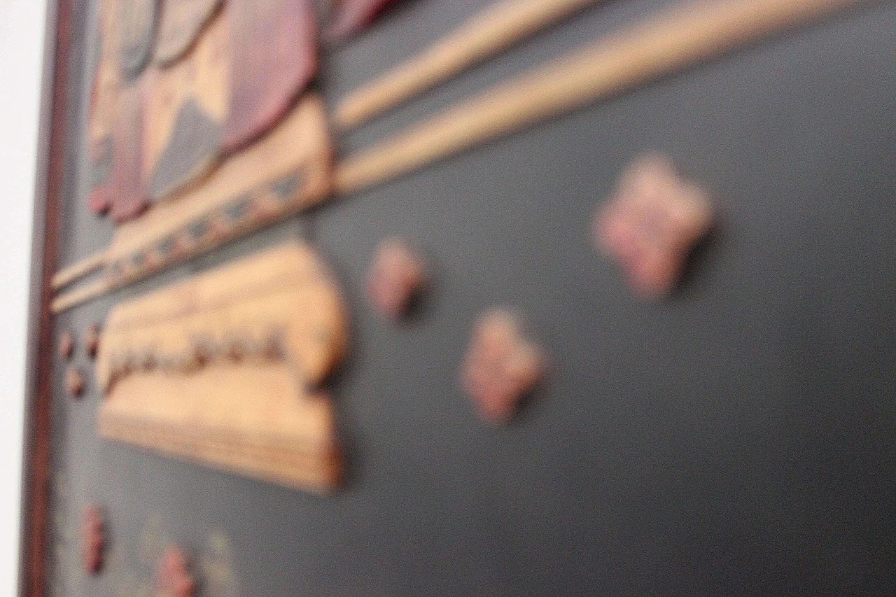 Pannello in legno ebanizzato con figura di imperatrice, anni '50 1480245