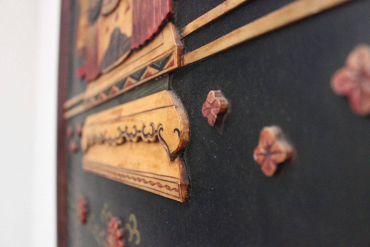 Pannello in legno ebanizzato con figura di imperatrice, anni '50 1480246