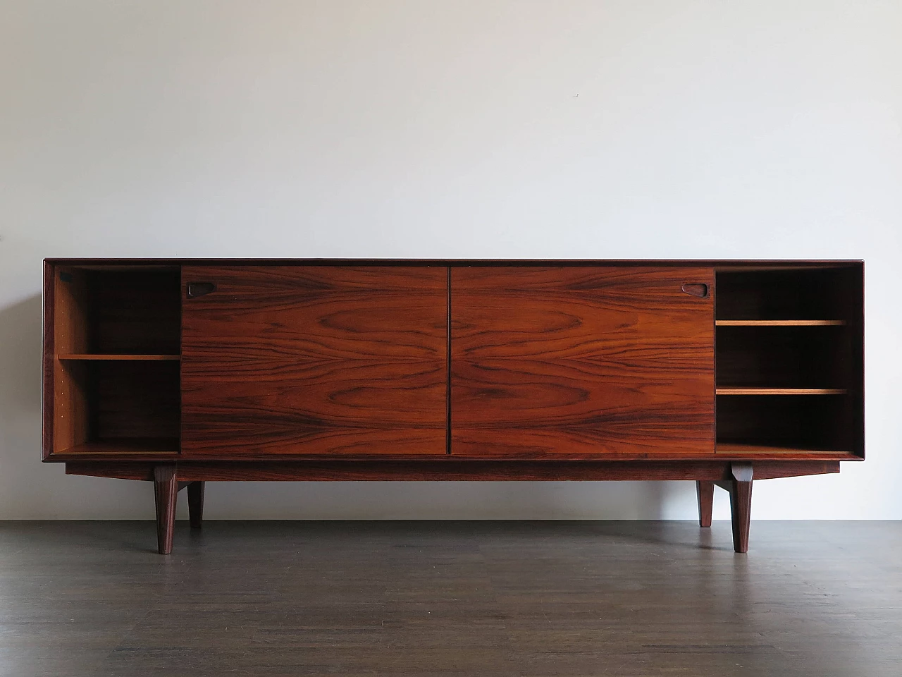 Credenza in legno scuro di Egon Kristensen, anni '50 1480723