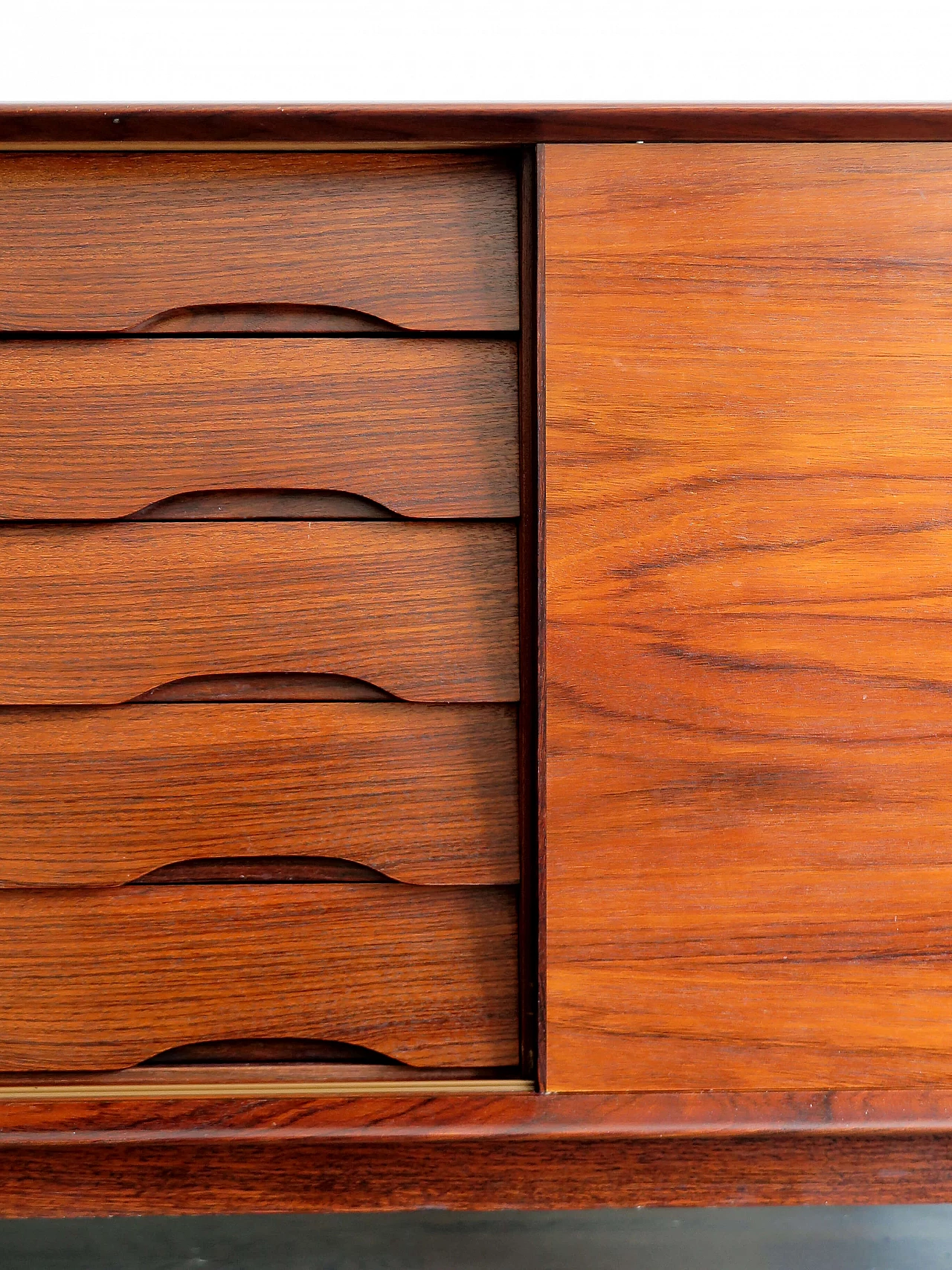 Credenza in legno scuro di Egon Kristensen, anni '50 1480729