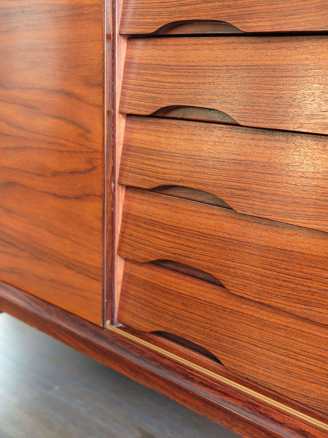 Credenza in legno scuro di Egon Kristensen, anni '50 1480731