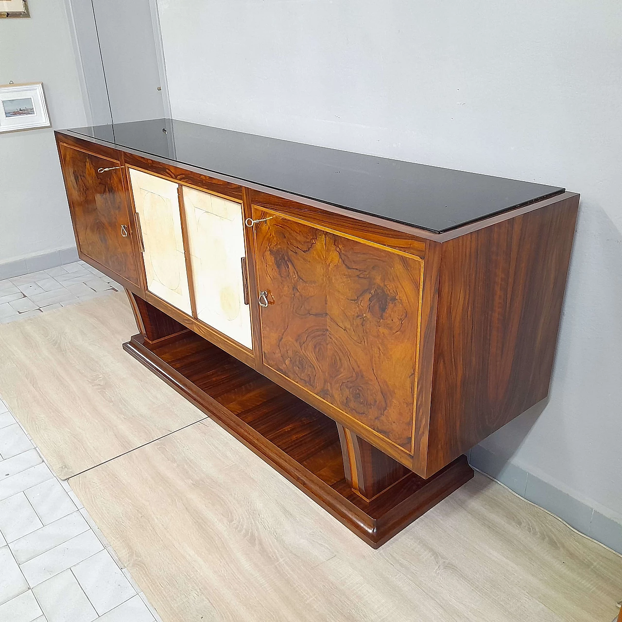 Credenza in stile Art Deco in radica di noce e pergamena, anni '40 3