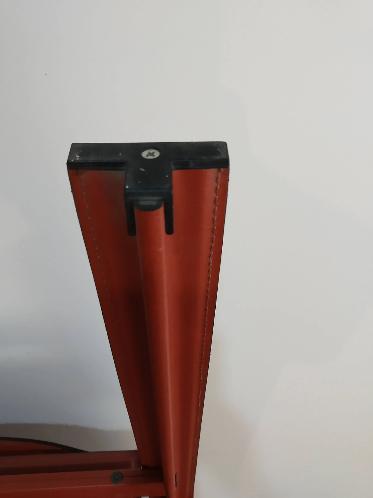 Coppia di sedie Golfo dei Poeti di Toussaint & Angeloni produzione Matteo Grassi, anni '80 82