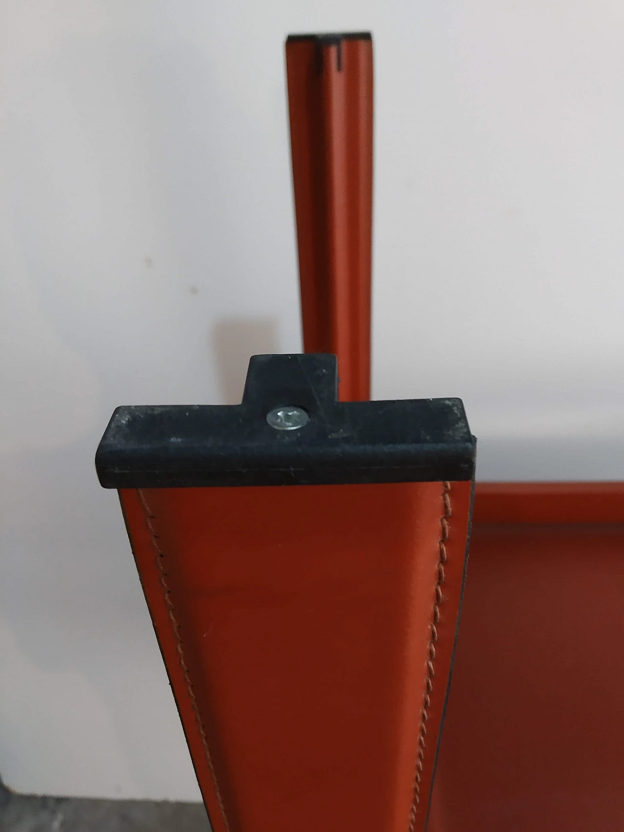 Coppia di sedie Golfo dei Poeti di Toussaint & Angeloni produzione Matteo Grassi, anni '80 84