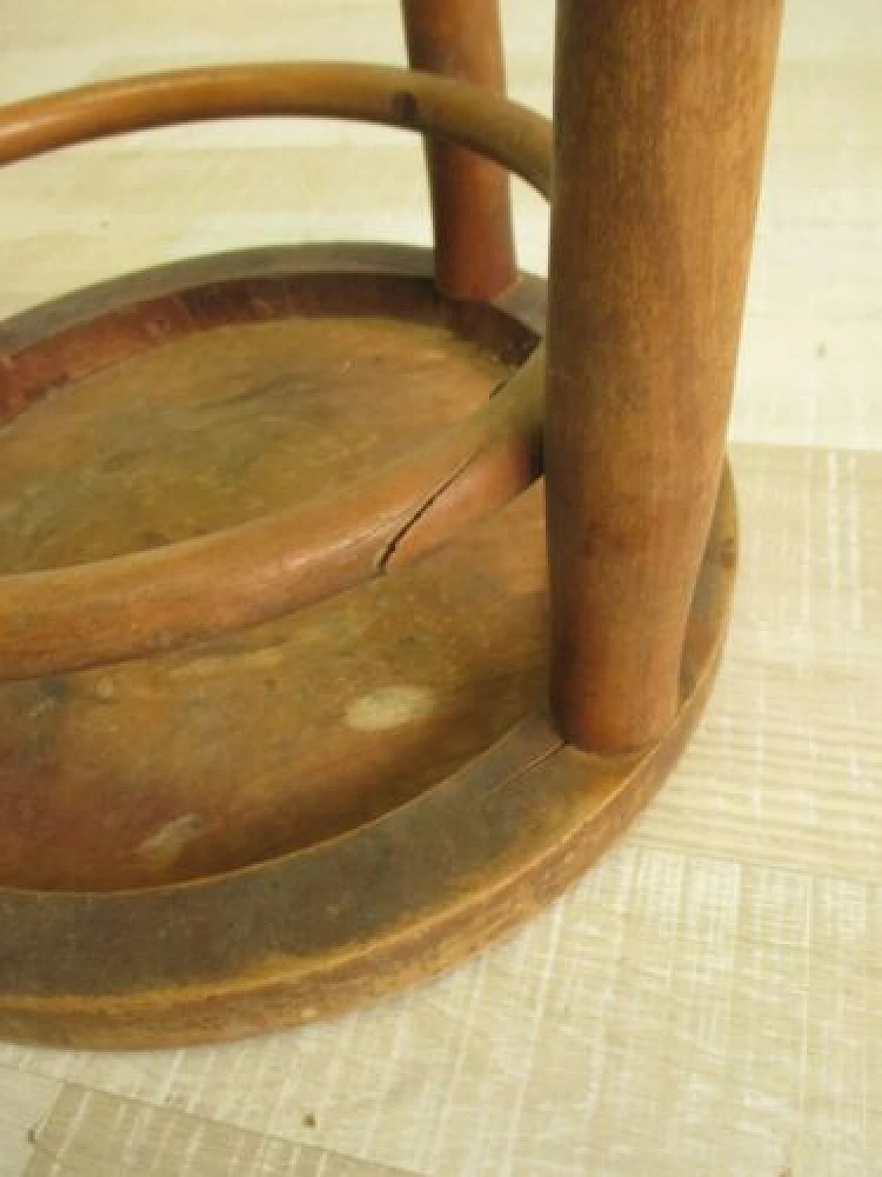 Thonet style stool in bent beechwood, early 20th century 9