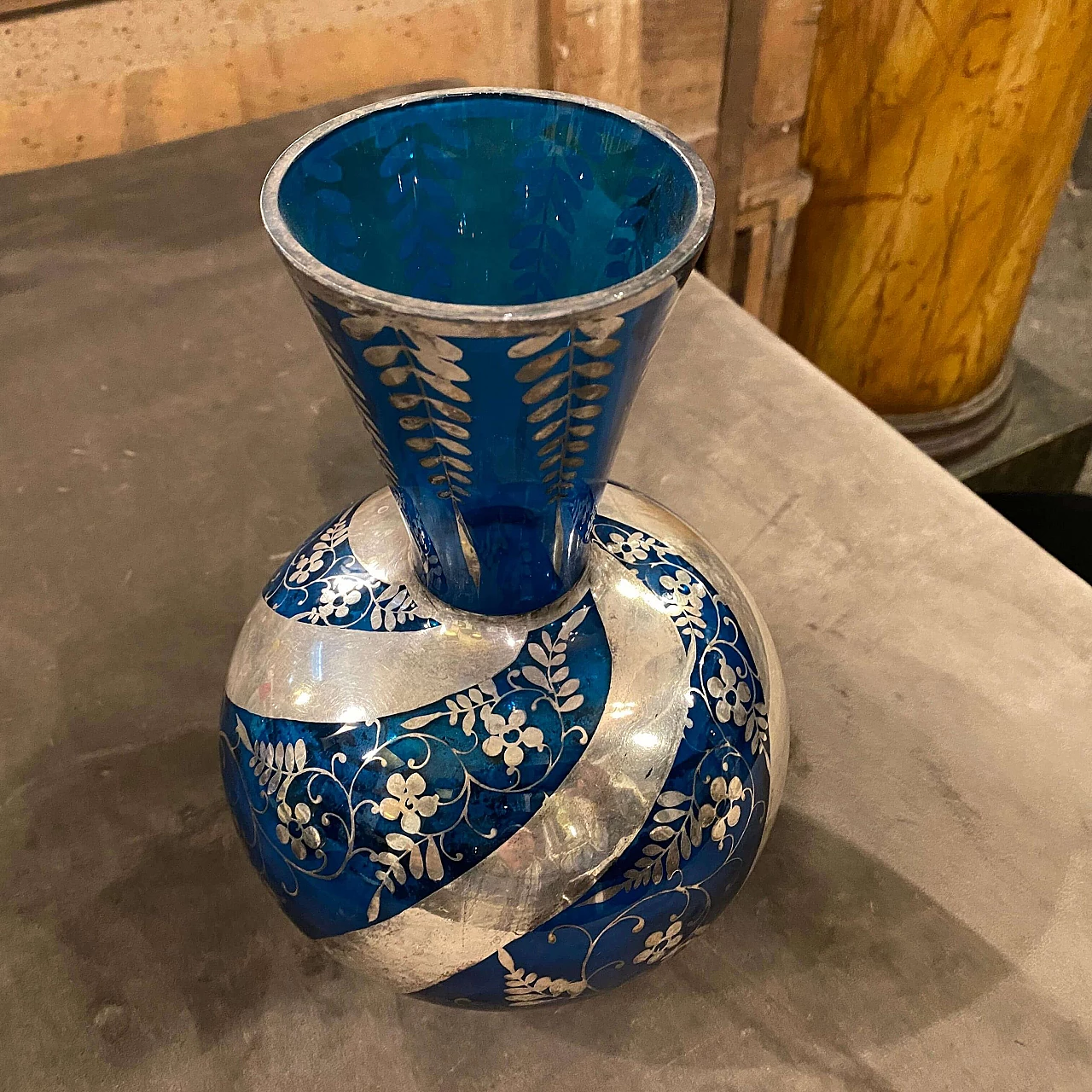 Vaso in argento e vetro blu, anni '40 10