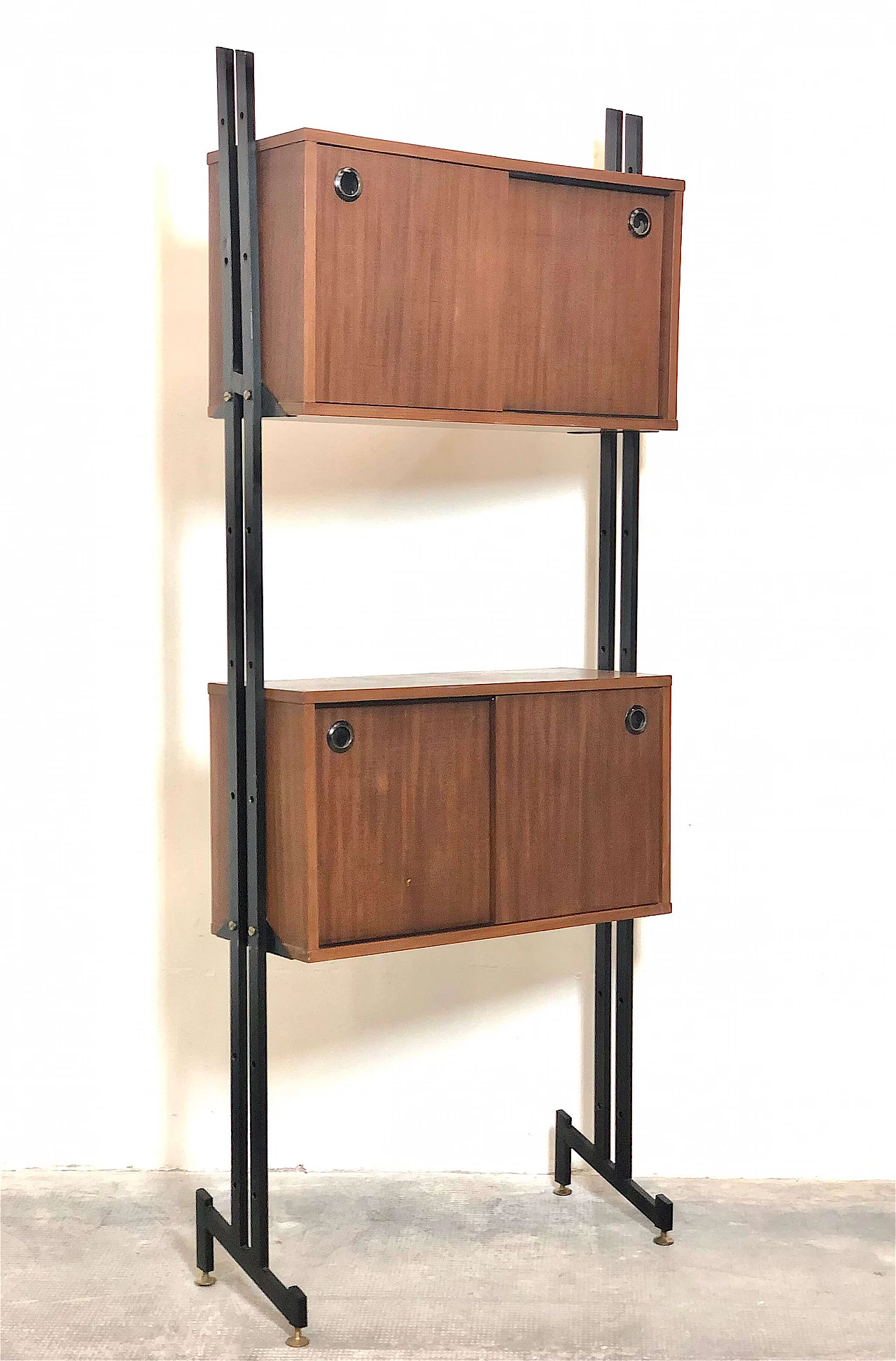 Modular one-bay bookcase, 1960s 11