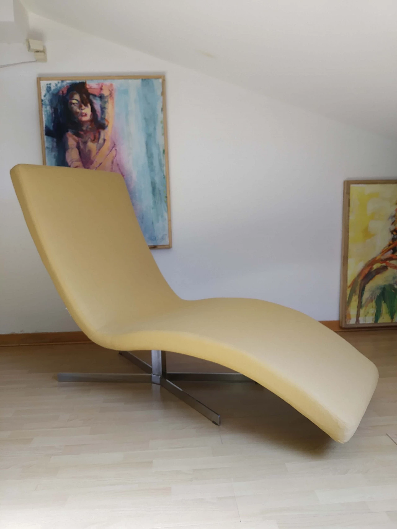 Poltrona Joy in tessuto senape Chateau D'Ax 3