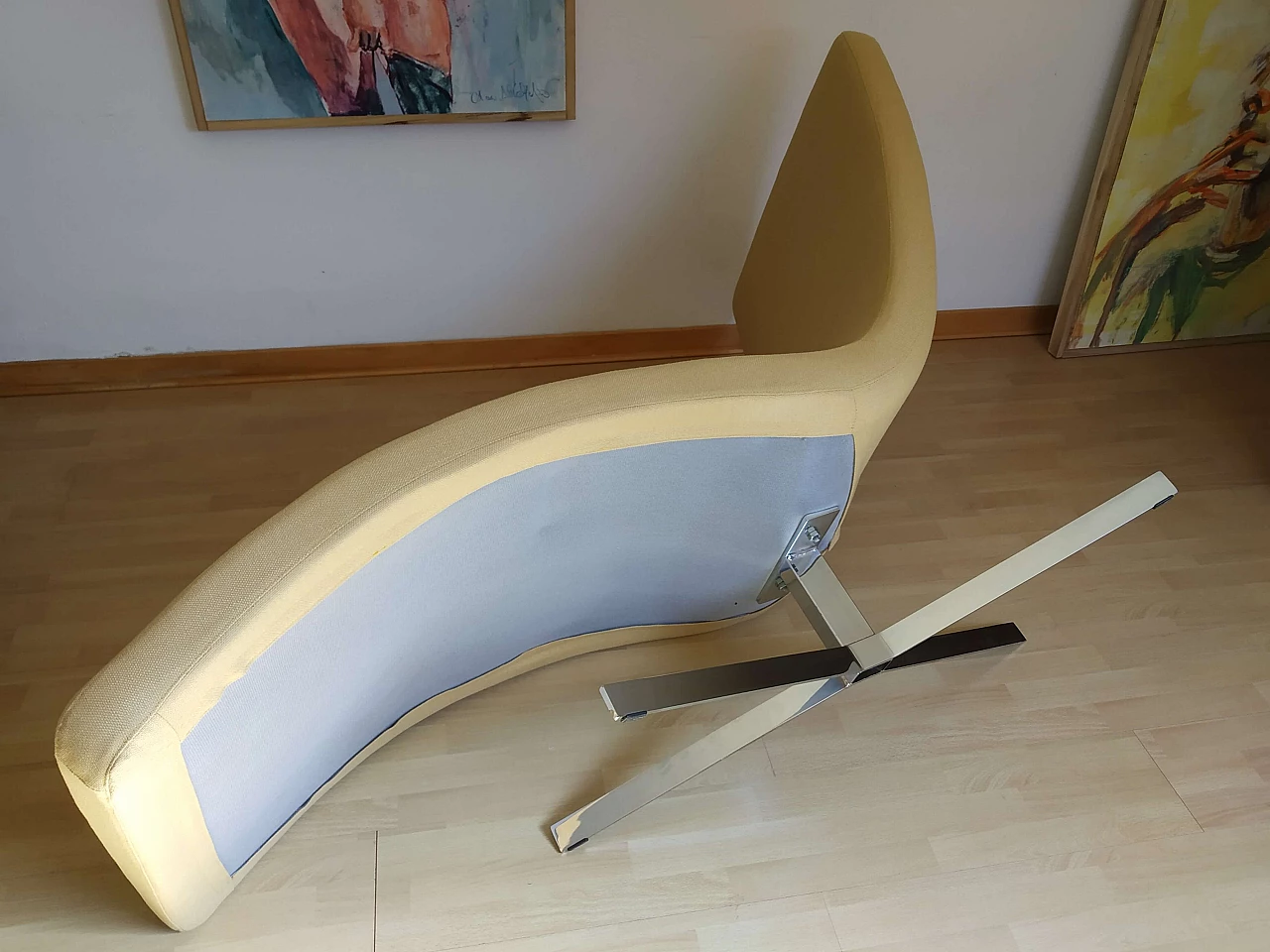 Poltrona Joy in tessuto senape Chateau D'Ax 16