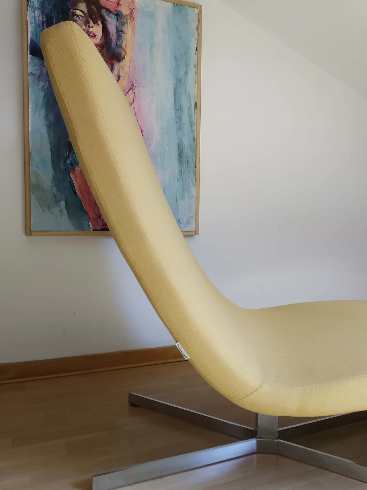 Poltrona Joy in tessuto senape Chateau D'Ax 25