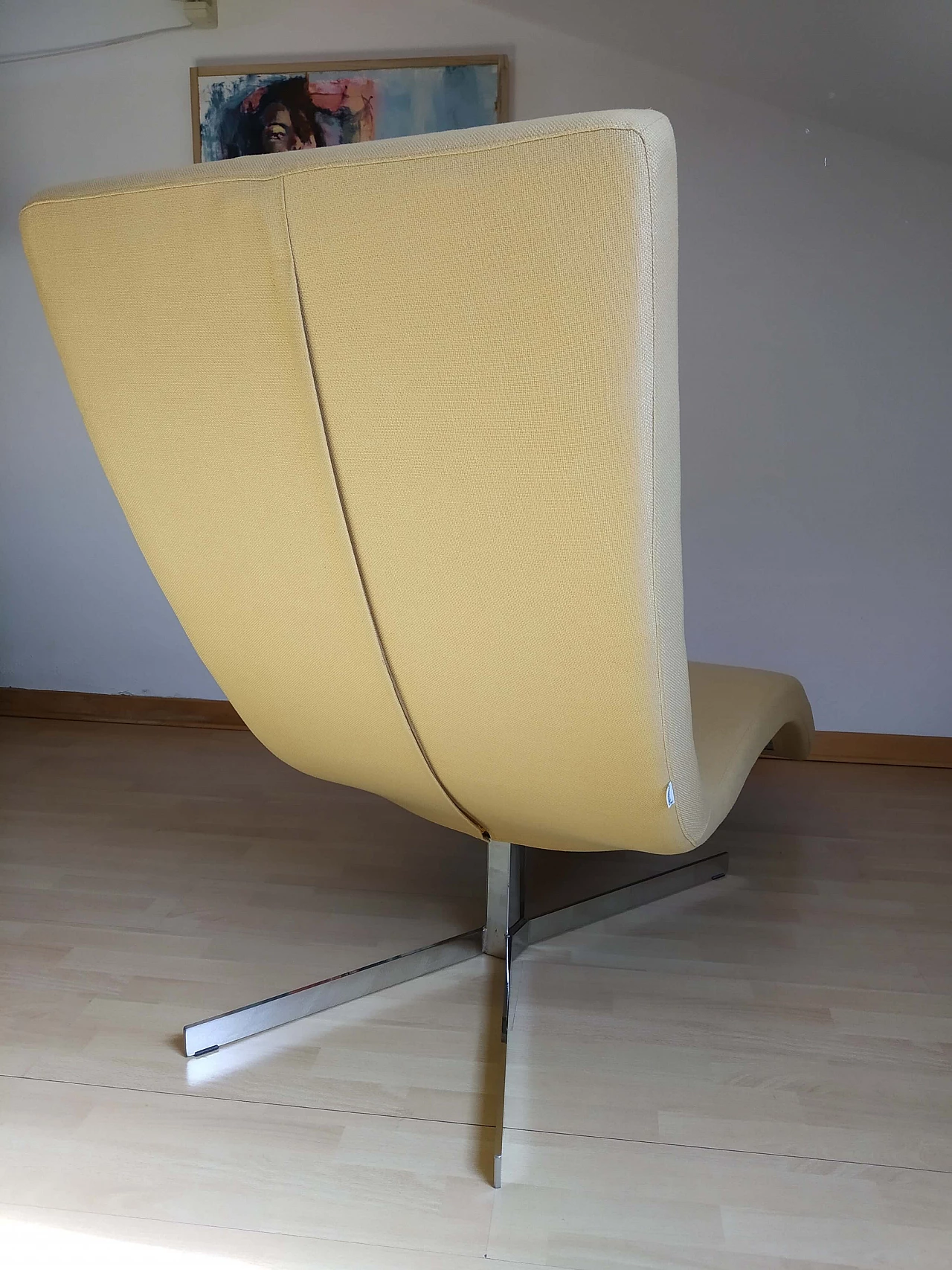 Poltrona Joy in tessuto senape Chateau D'Ax 36