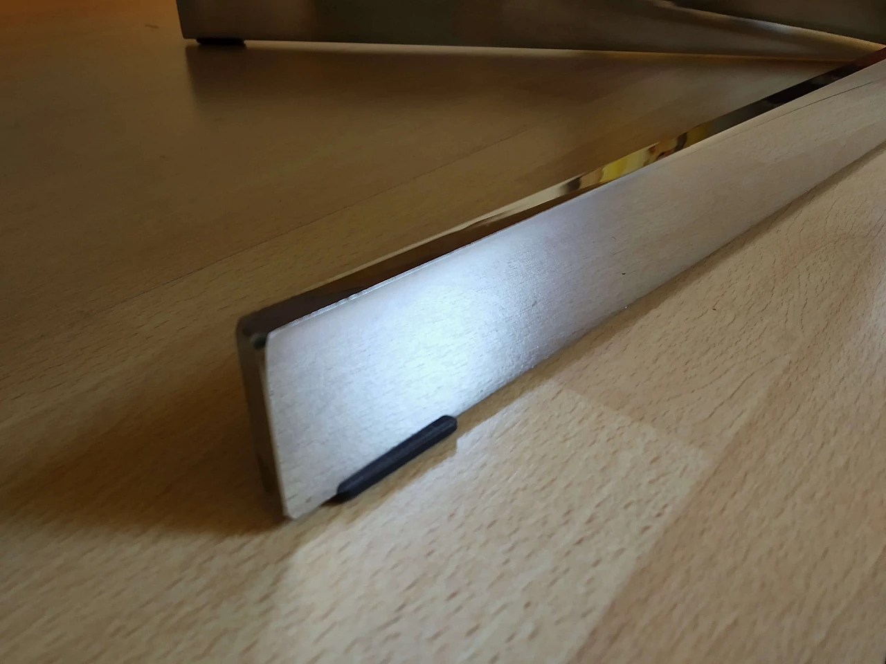 Poltrona Joy in tessuto senape Chateau D'Ax 50