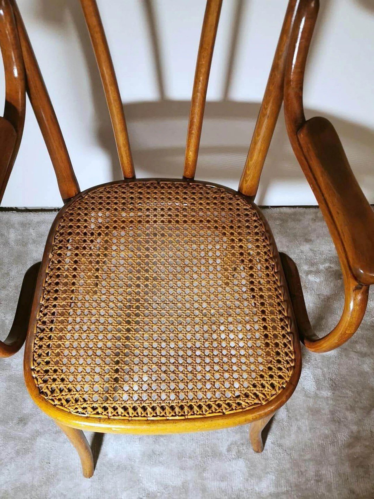 Poltrona 56 in faggio curvato e paglia di Vienna di Thonet, inizio '900 13