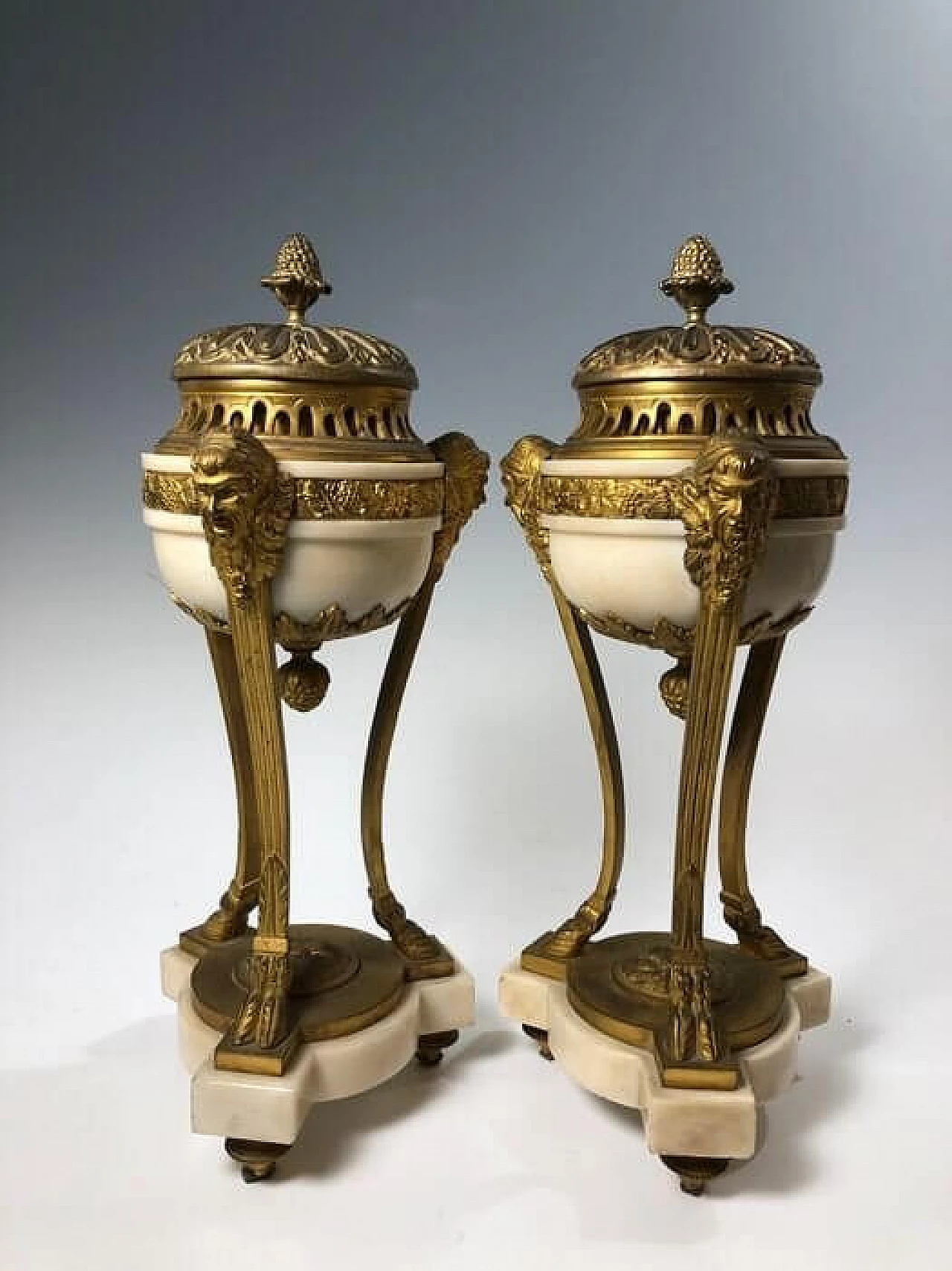 Pair of gilt bronze and white marble incense burners, 19th century 1