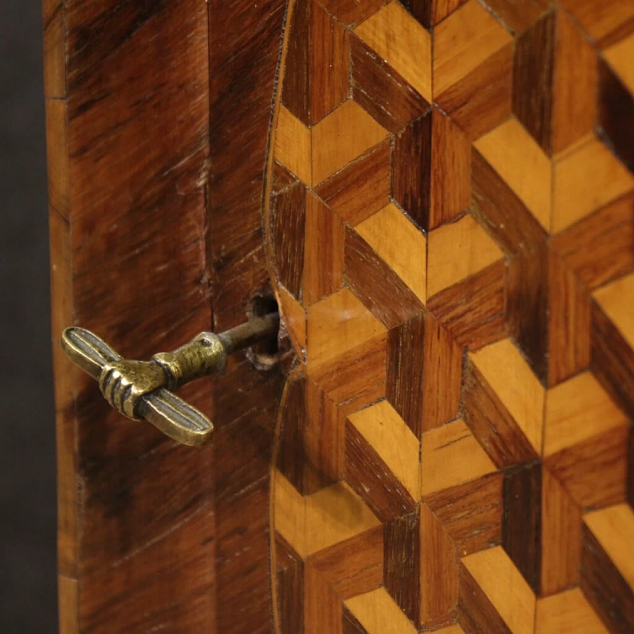 Piccola credenza in legno intarsiata, '900 9