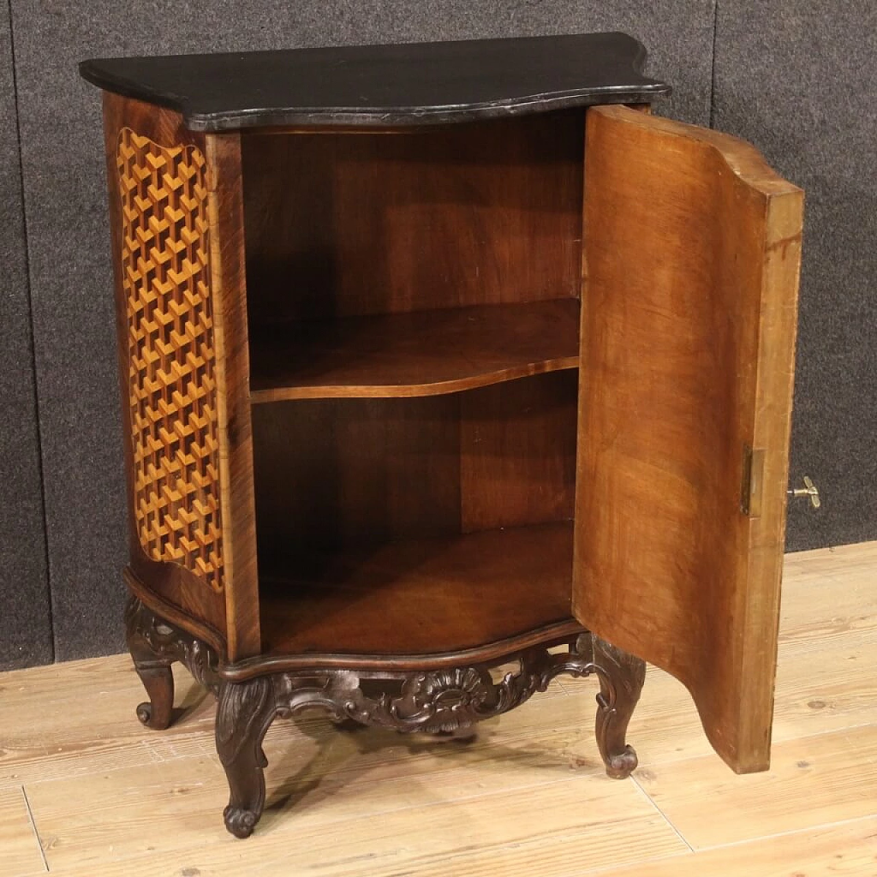 Piccola credenza in legno intarsiata, '900 11