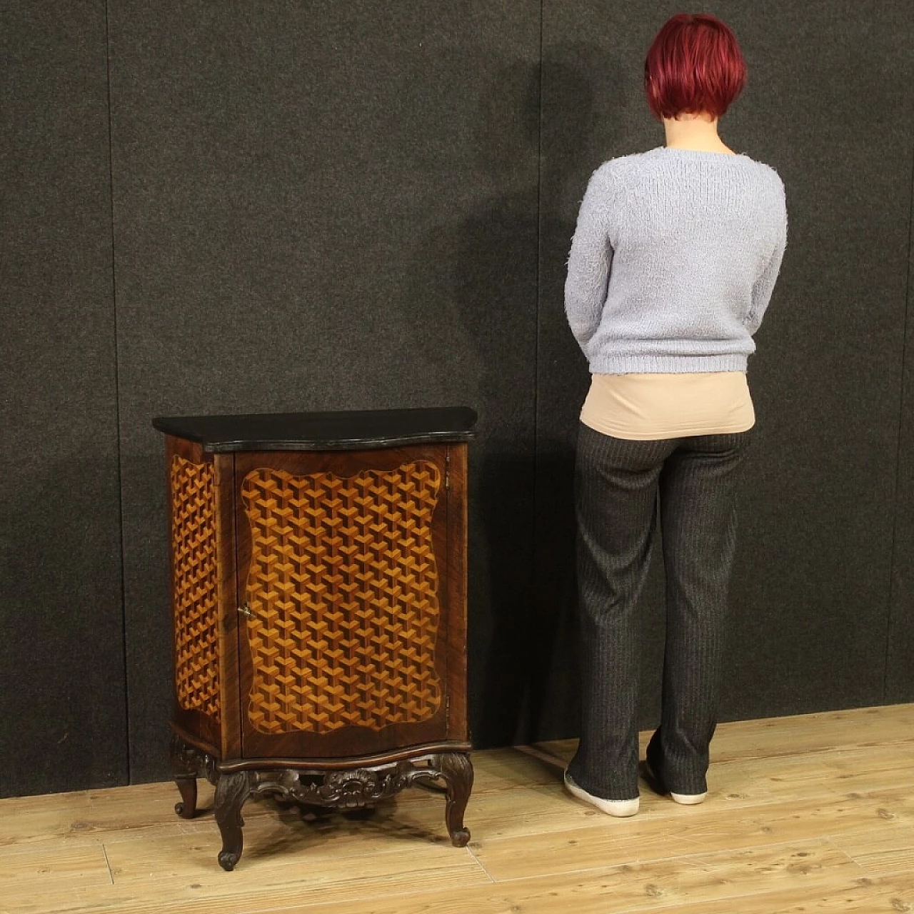 Piccola credenza in legno intarsiata, '900 12