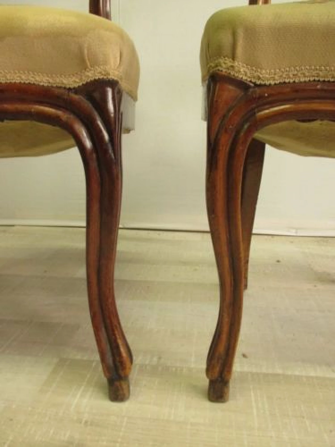 Pair of Louis Philippe chairs in solid walnut, mid-19th century 8