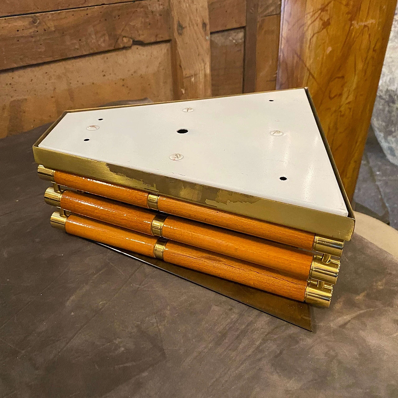 Wall lamp in glass, wood and brass, 1980s 7