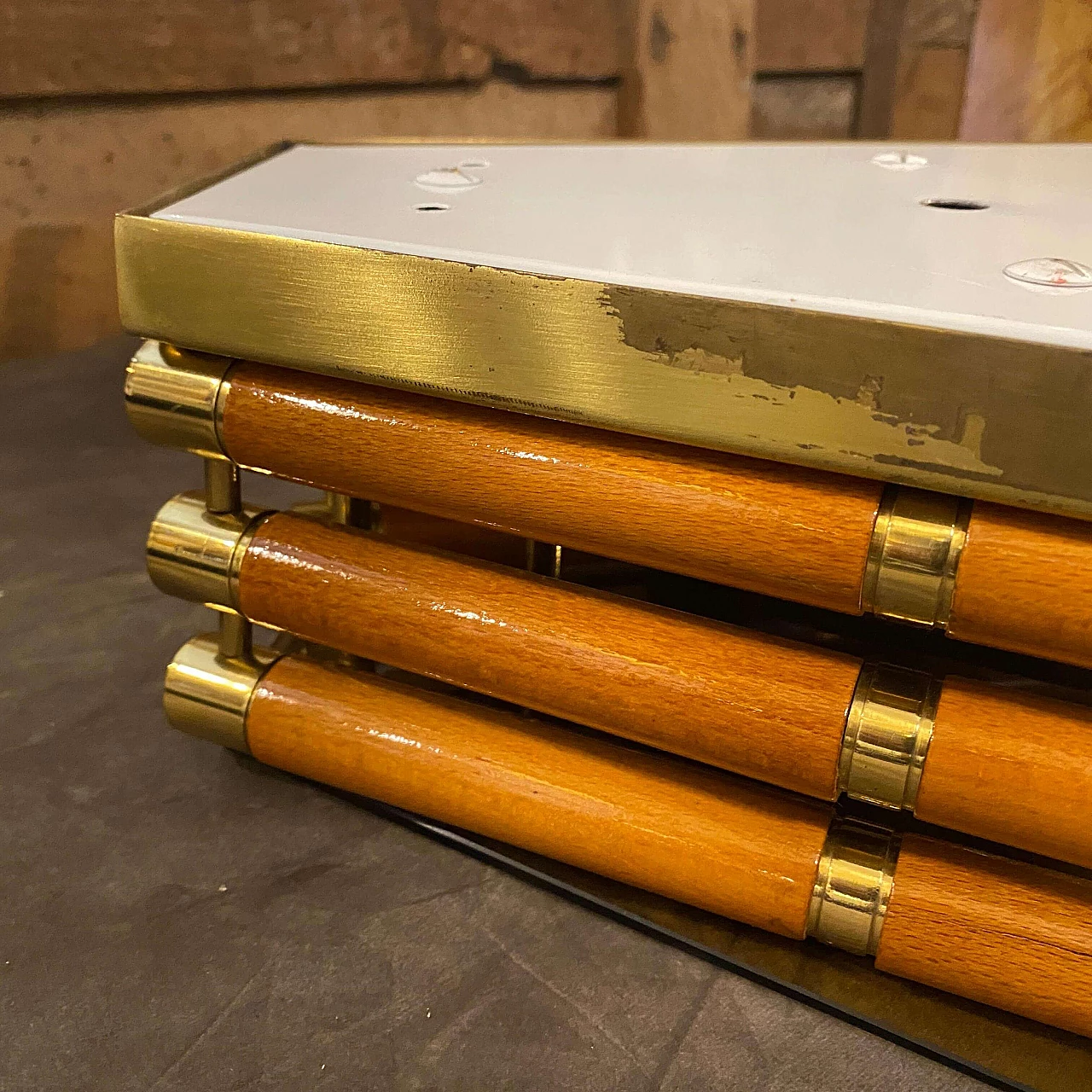 Wall lamp in glass, wood and brass, 1980s 8