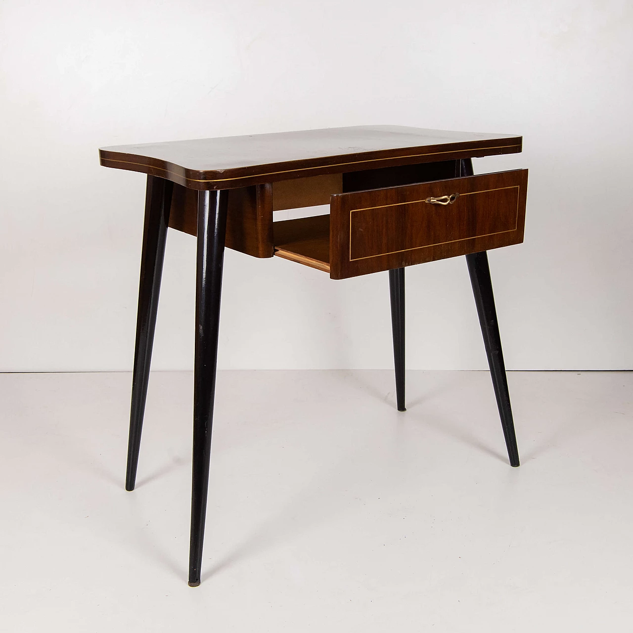 Two-tone wood side table with extractable drawer, 1950s 6