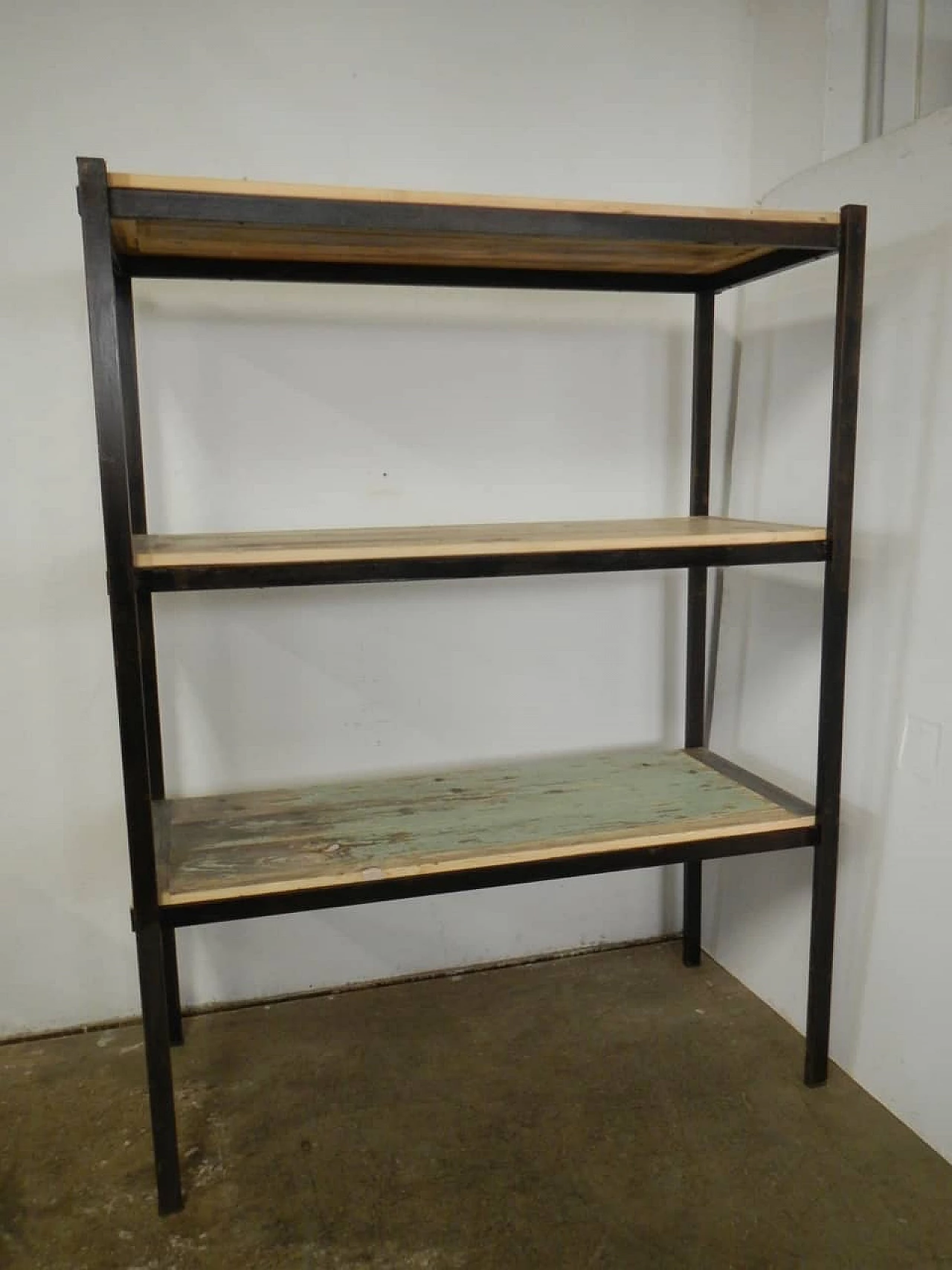 Iron shelf with wooden shelves, 1960s 11