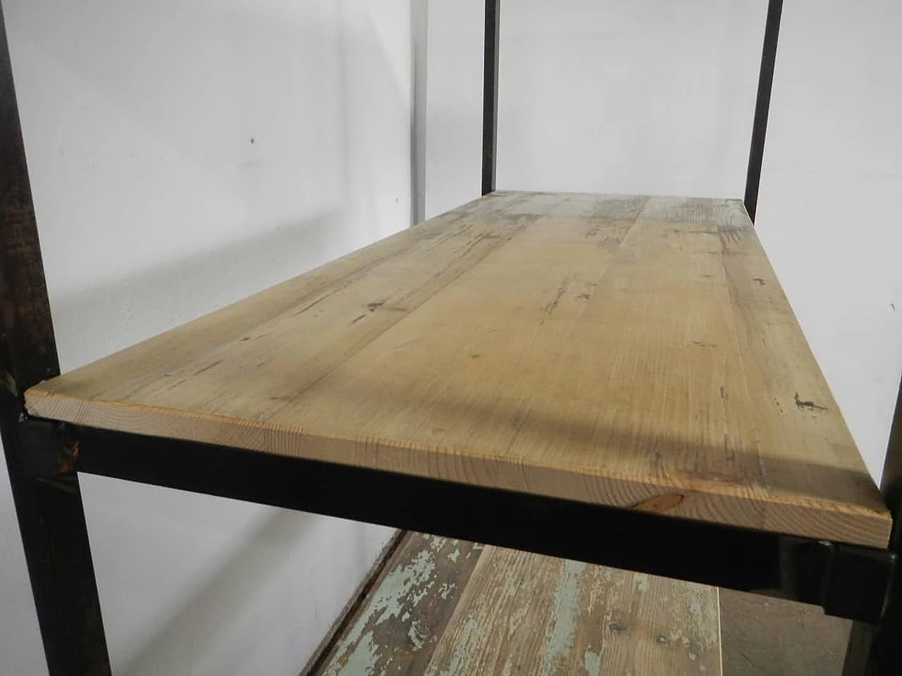 Iron shelf with wooden shelves, 1960s 16