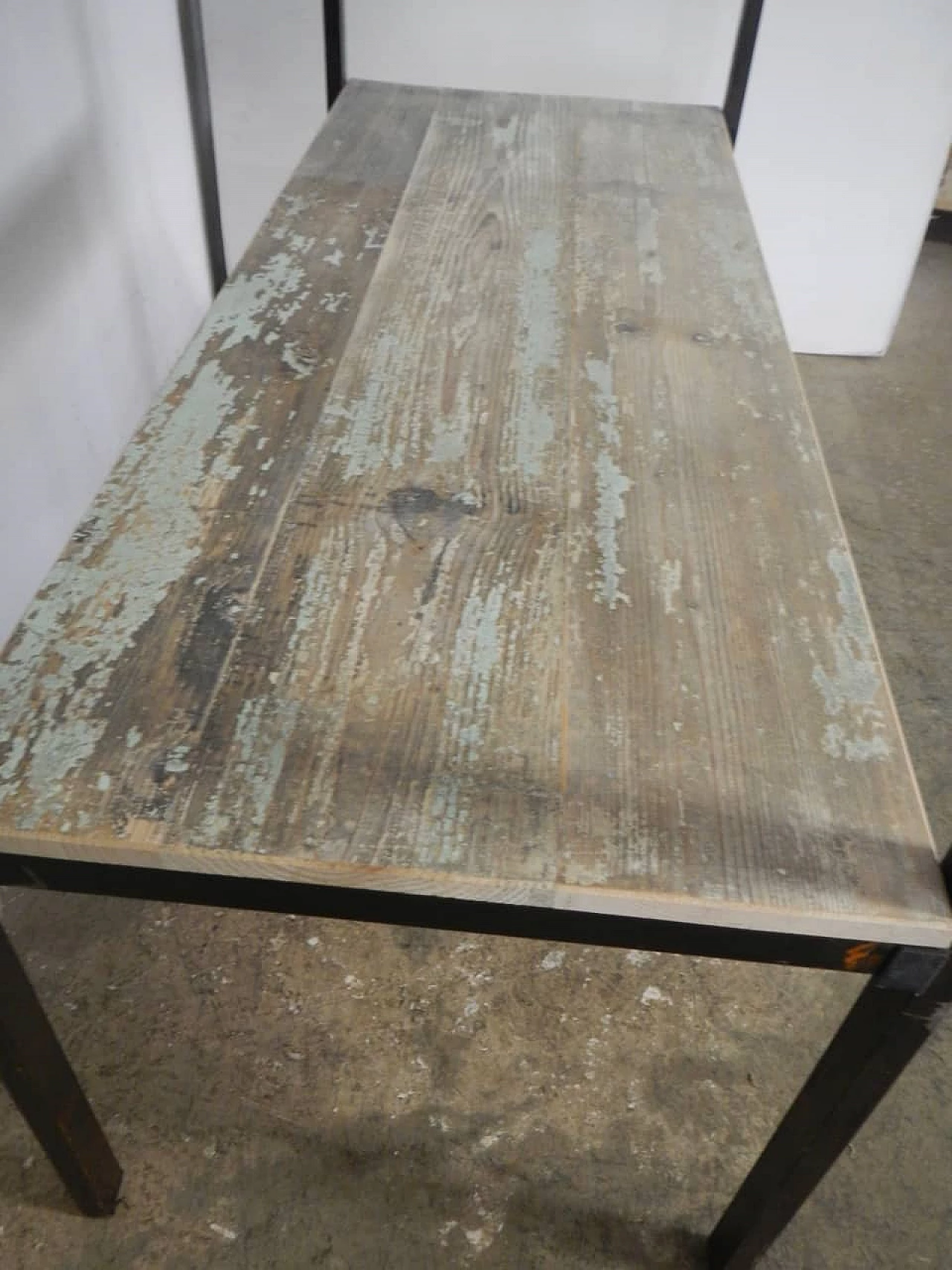 Iron shelf with wooden shelves, 1960s 18