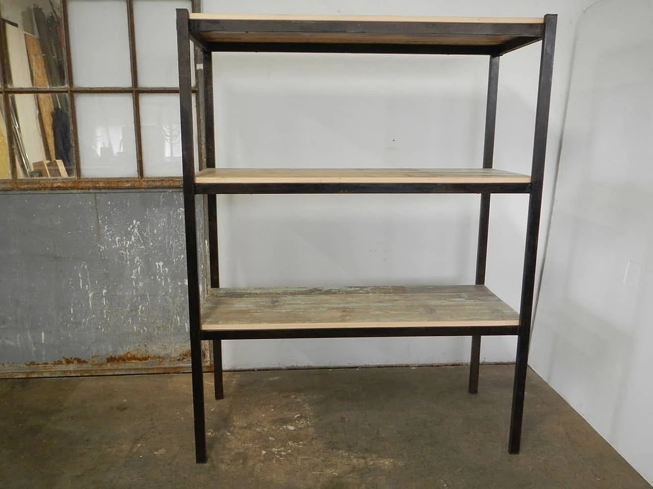 Iron shelf with wooden shelves, 1960s 19