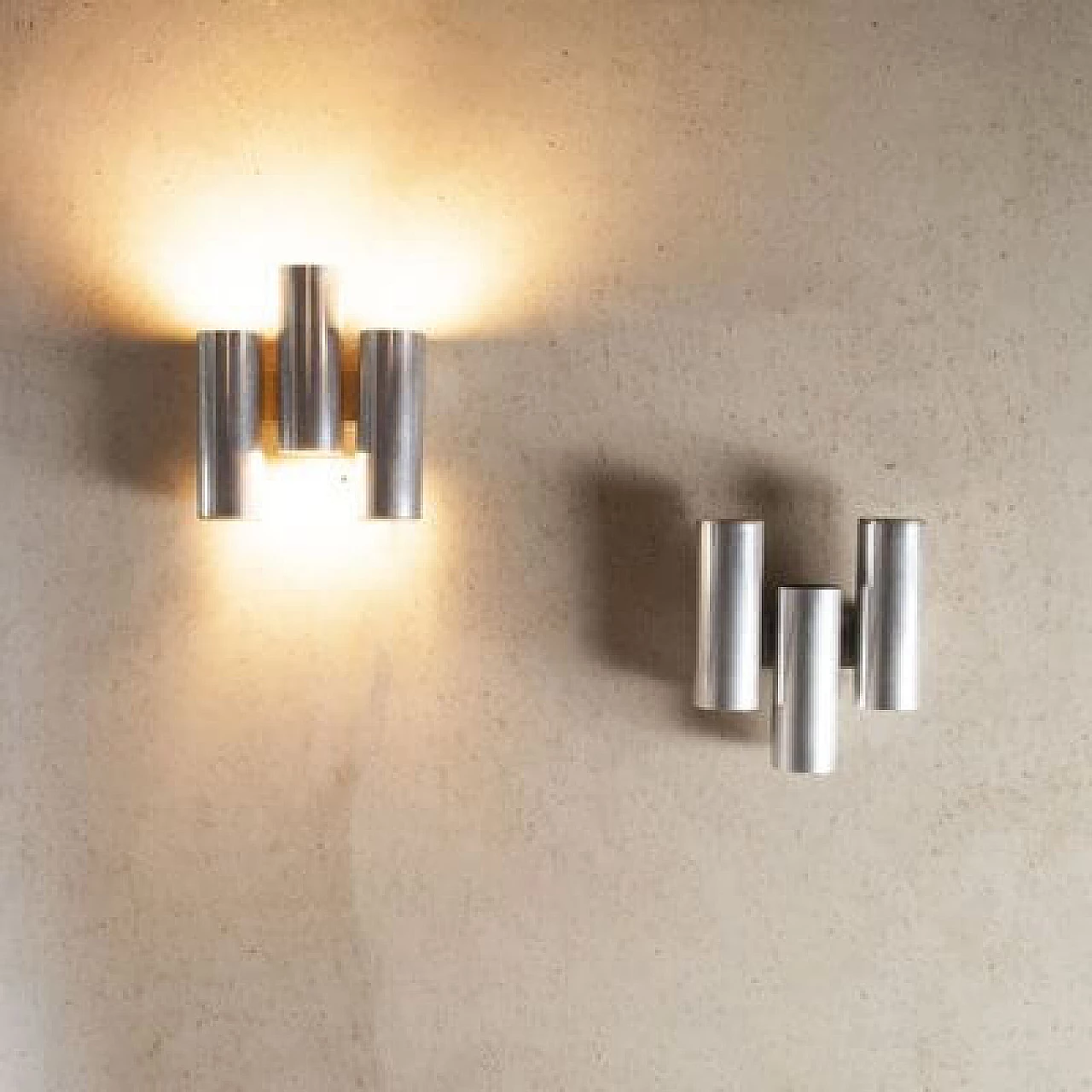 Pair of steel wall sconces in the style of Gaetano Sciolari, 1970s 4