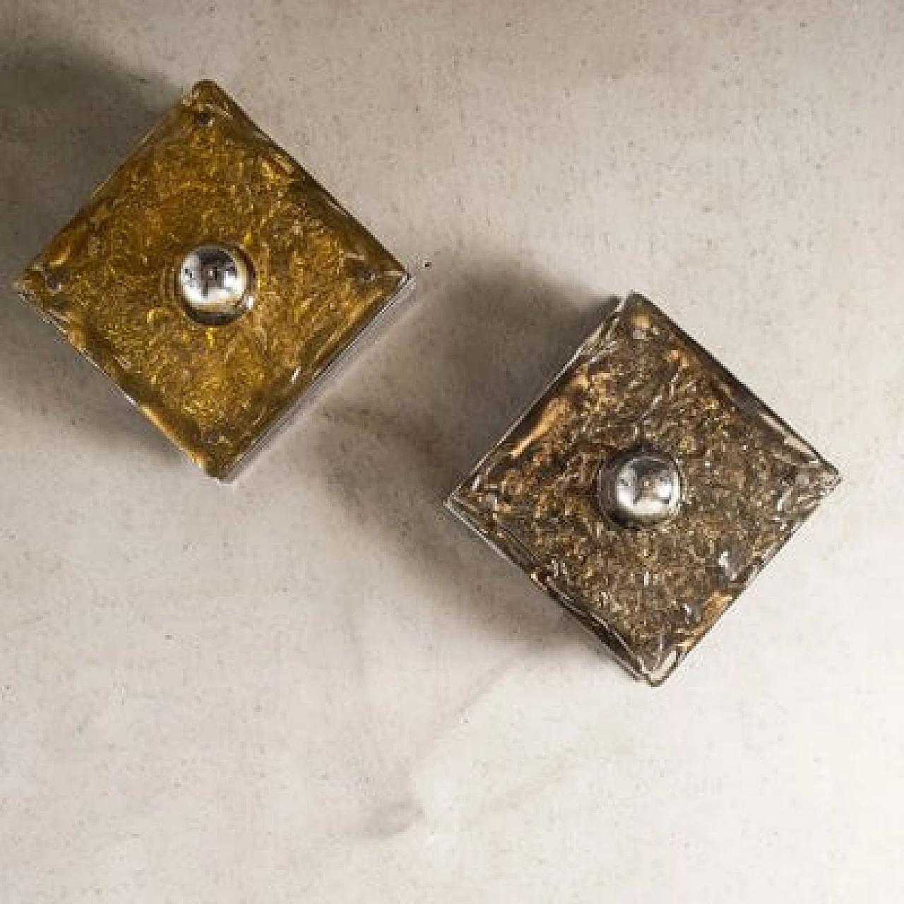 Coppia di applique Mazzega in acciaio e vetro ambrato, anni '70 1