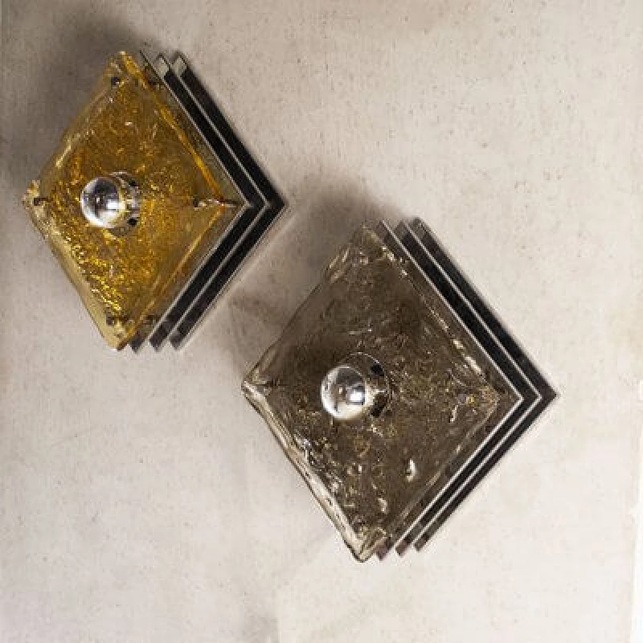 Coppia di applique Mazzega in acciaio e vetro ambrato, anni '70 3