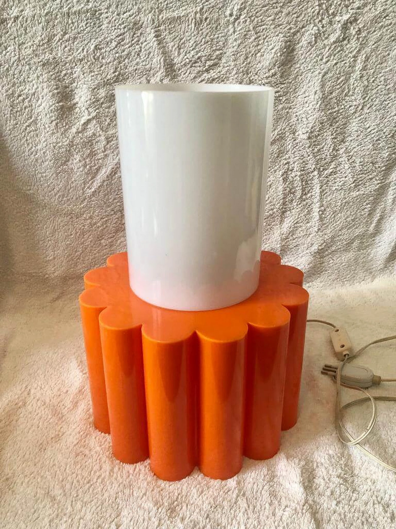 Lampada da tavolo in plastica nello stile di Joe Colombo, anni '70 7