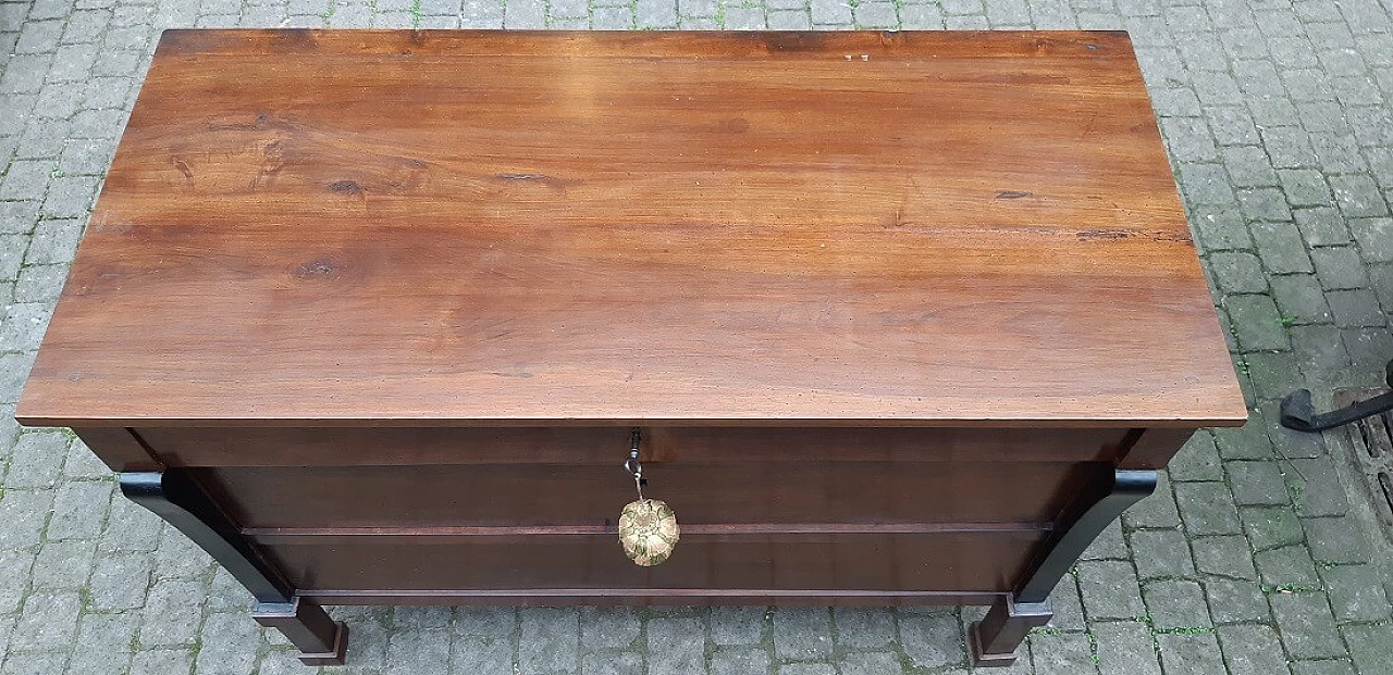 Empire walnut dresser, 19th century 5