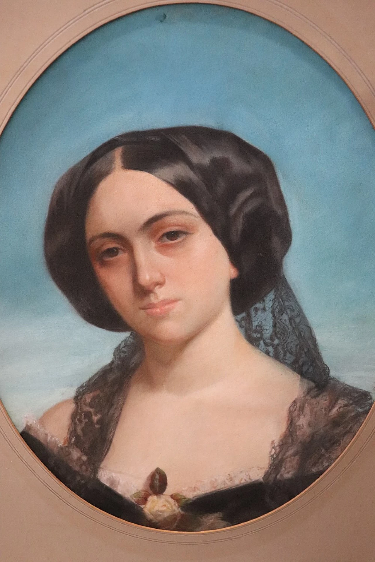 Pastel on paper Portrait of a young woman signed Morlon, 19th century 5
