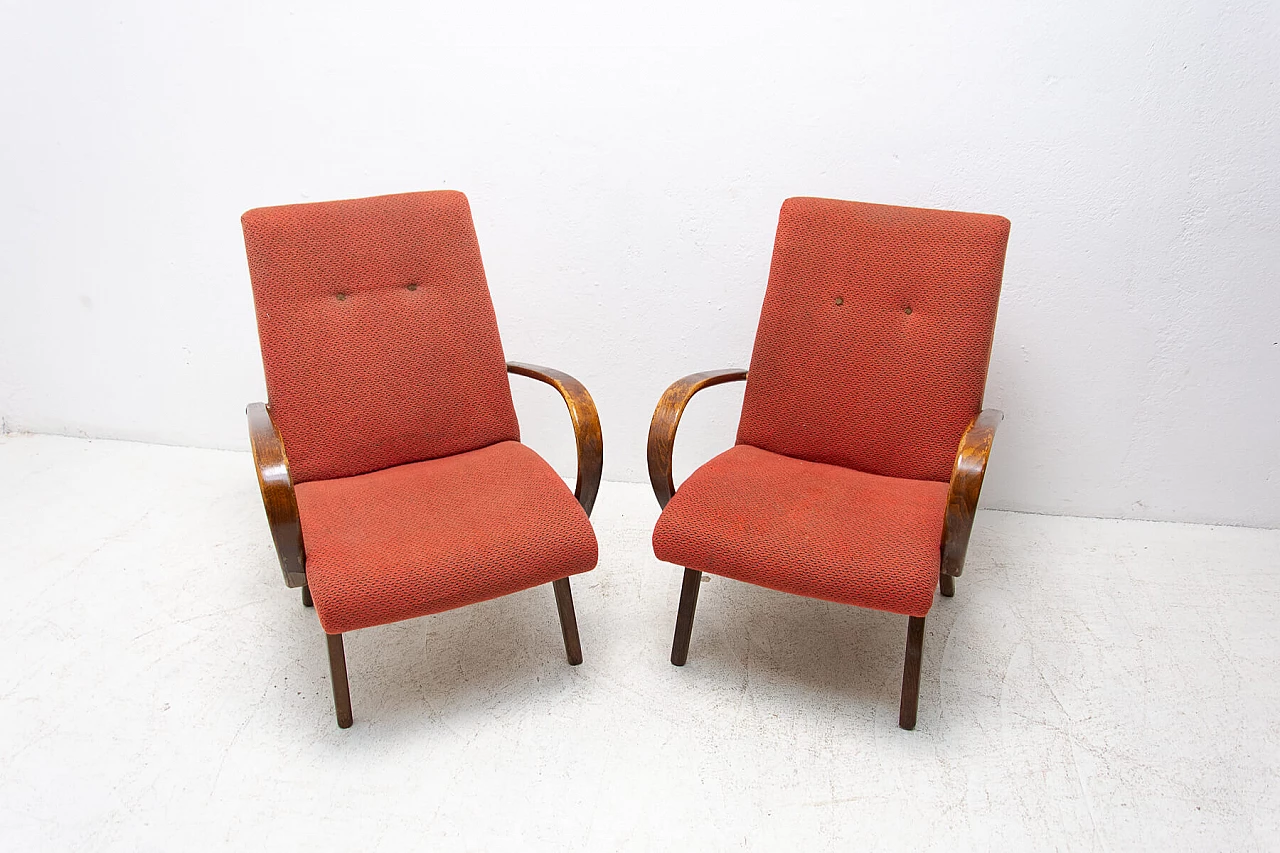 Coppia di poltrone di Jaroslav Šmídek in legno curvato, anni '60 3