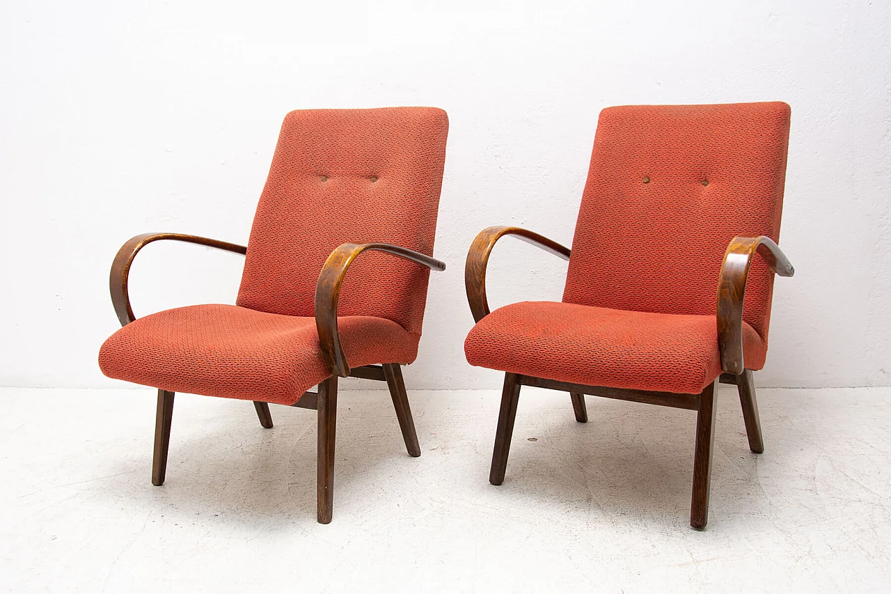 Coppia di poltrone di Jaroslav Šmídek in legno curvato, anni '60 6