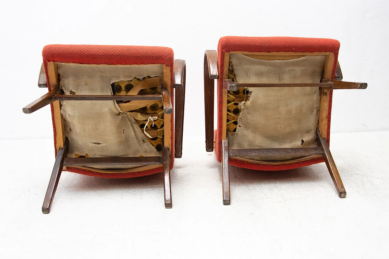Coppia di poltrone di Jaroslav Šmídek in legno curvato, anni '60 22