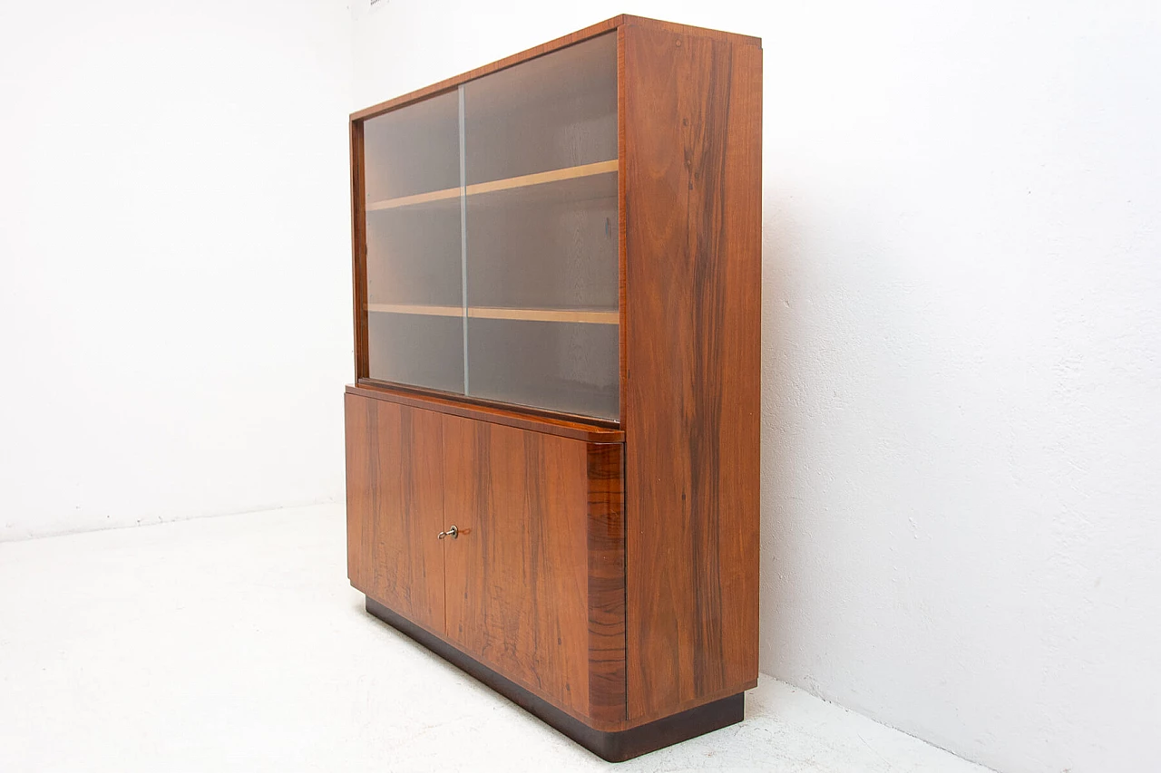 Libreria in noce di UP Zavody con ante in vetro, anni '50 5