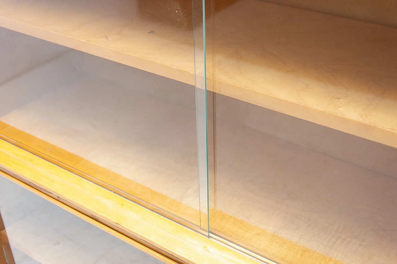 Libreria in noce di František Jirák per Jitona, anni '60 9