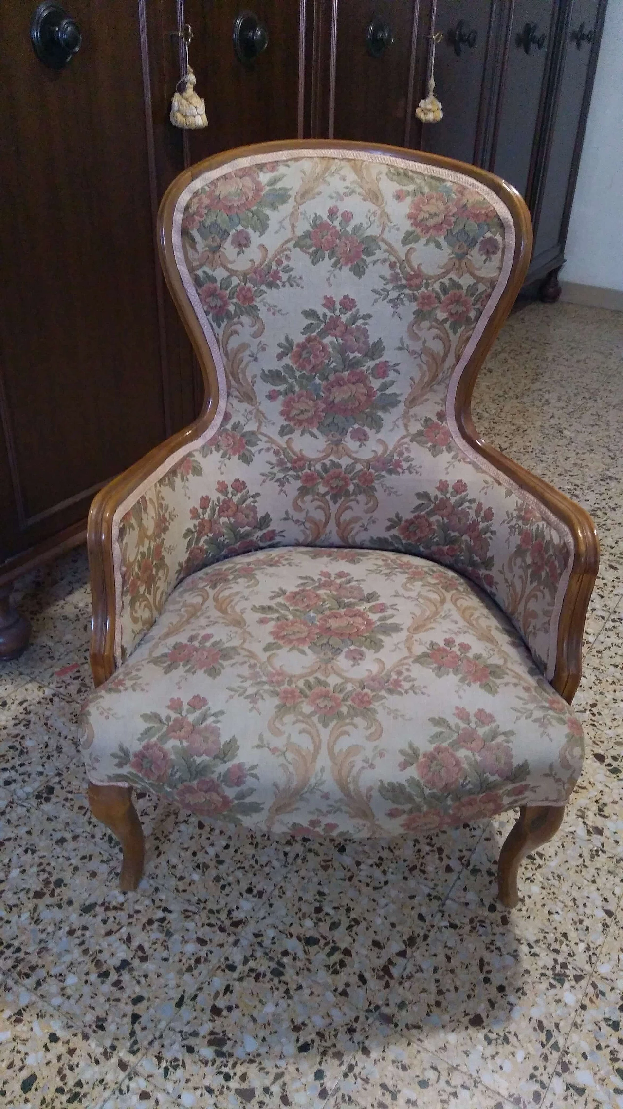 Poltrona con telaio in noce, anni '50 3