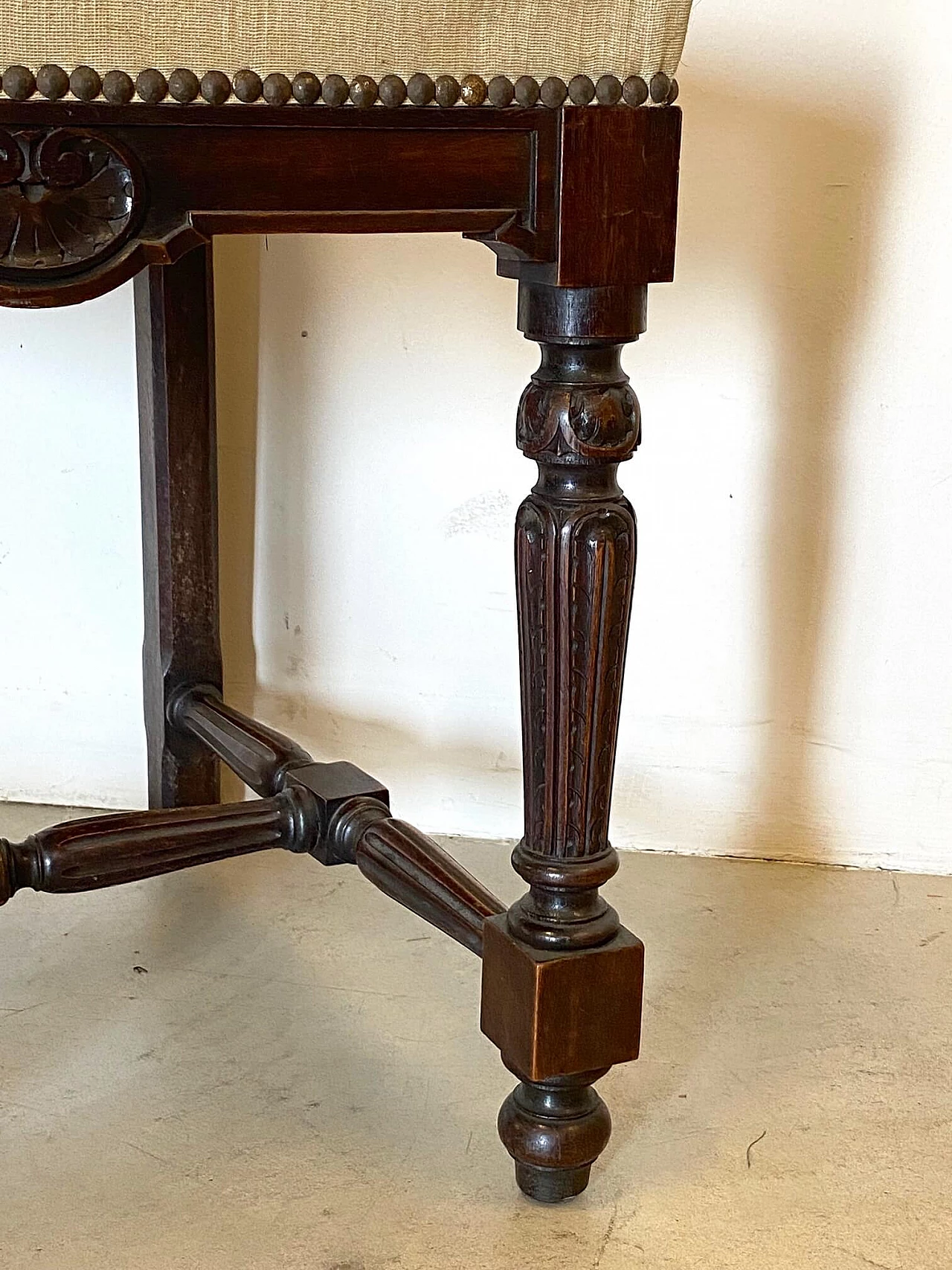 10 Sedie in noce e faggio, anni '20 13